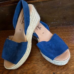 Espadrilles are all the rage!!